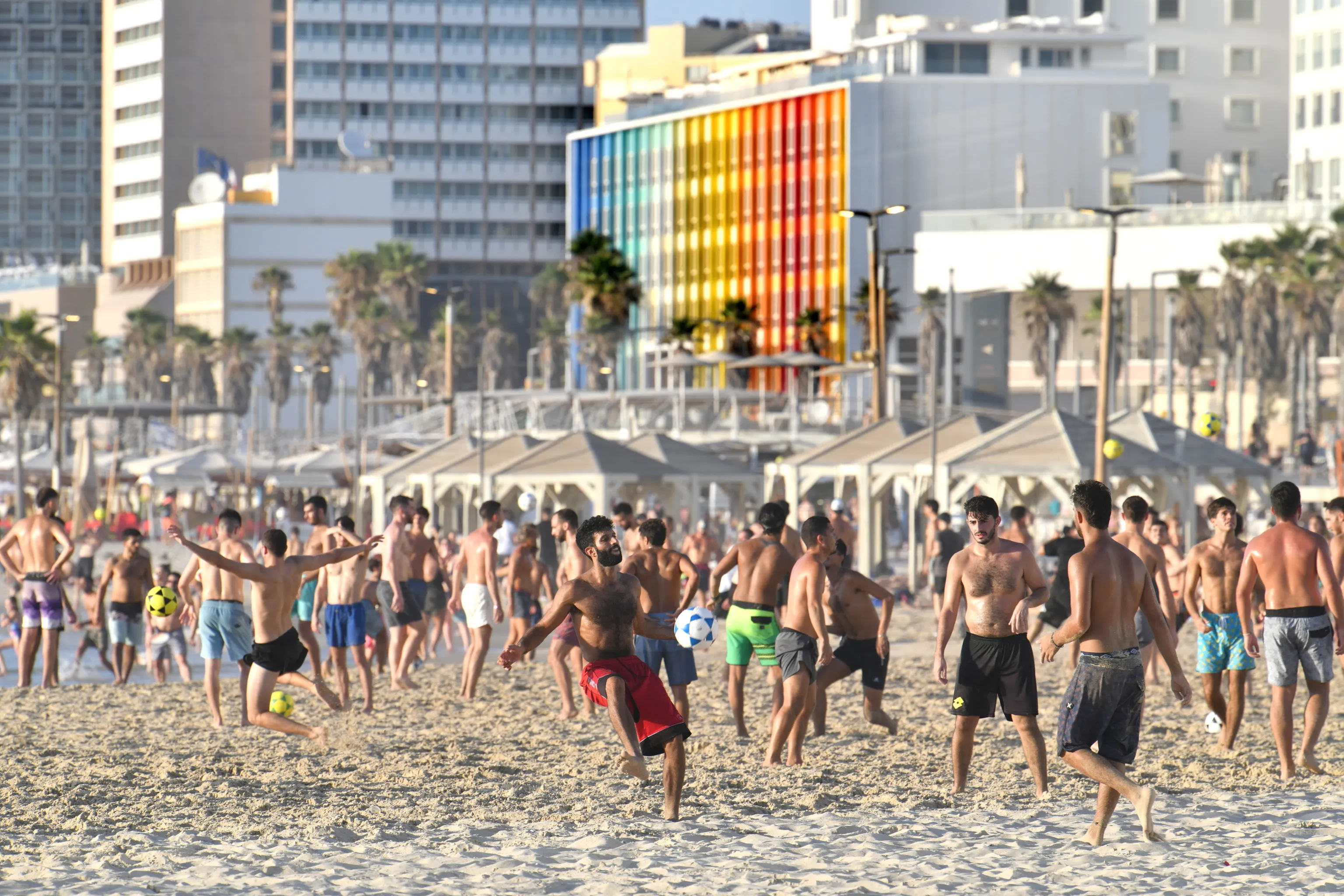 חום יולי אוגוסט: שרב קיצוני עם גשם לפנינו | חמל