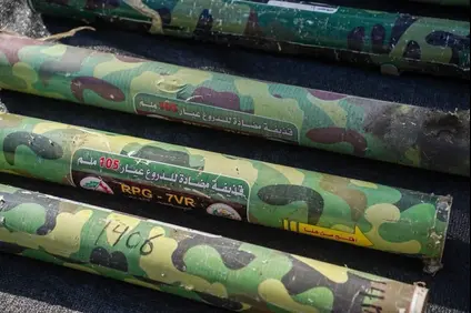 צה"ל חושף לעולם תצוגה של השלל שנתפס מחמאס ב-7 באוקטובר