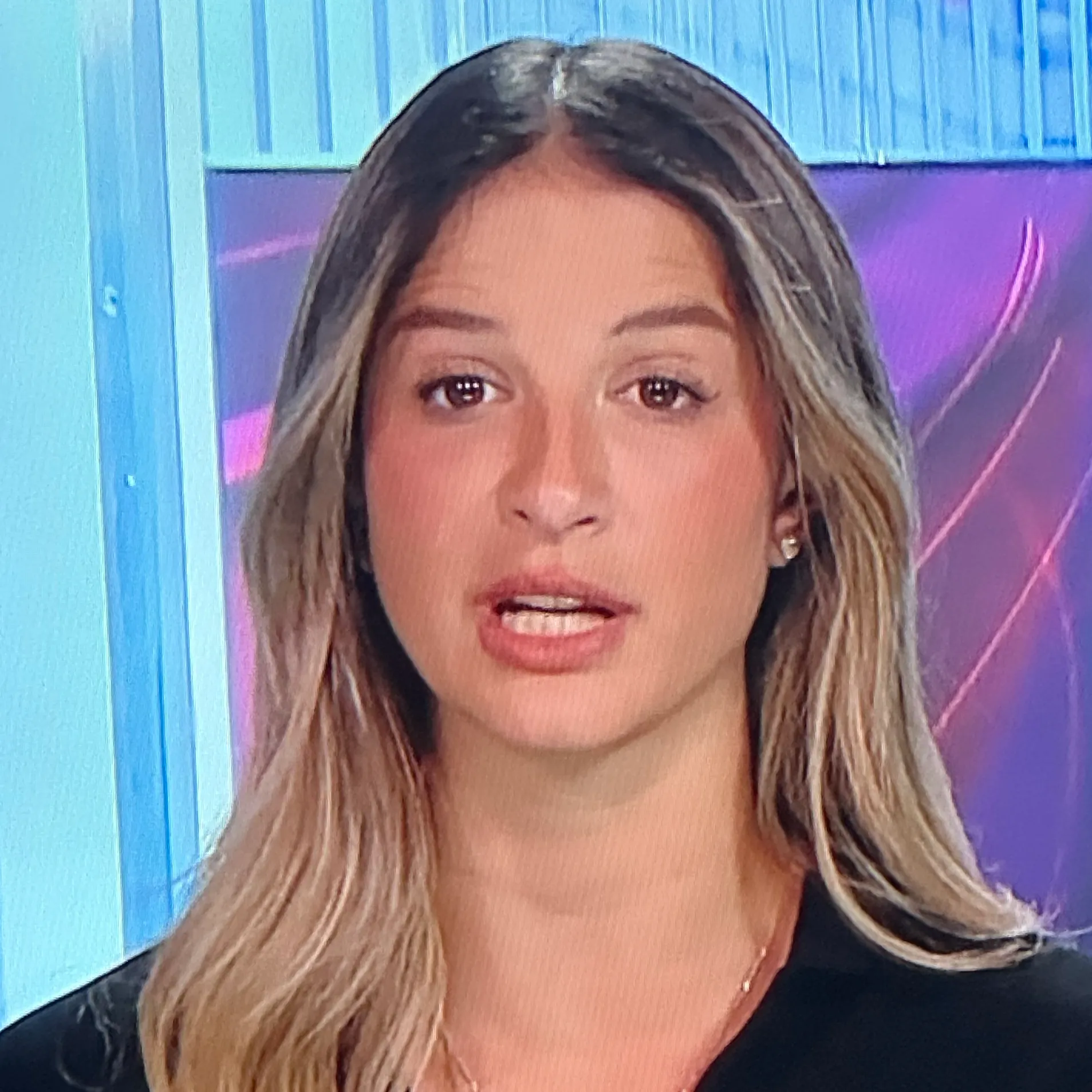 אחים לחשק  אנחנו עם של פלצנים   וחרמנים  .