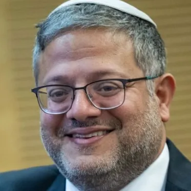 ‏תקופת ביוץ מלפפון בחריץ על בסיס יומי 👄 .